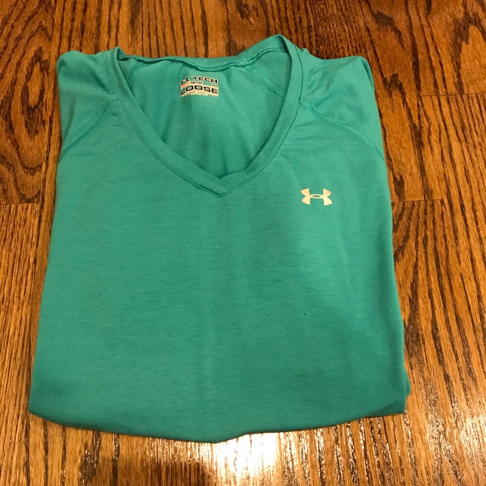 2 underarmour women shirts